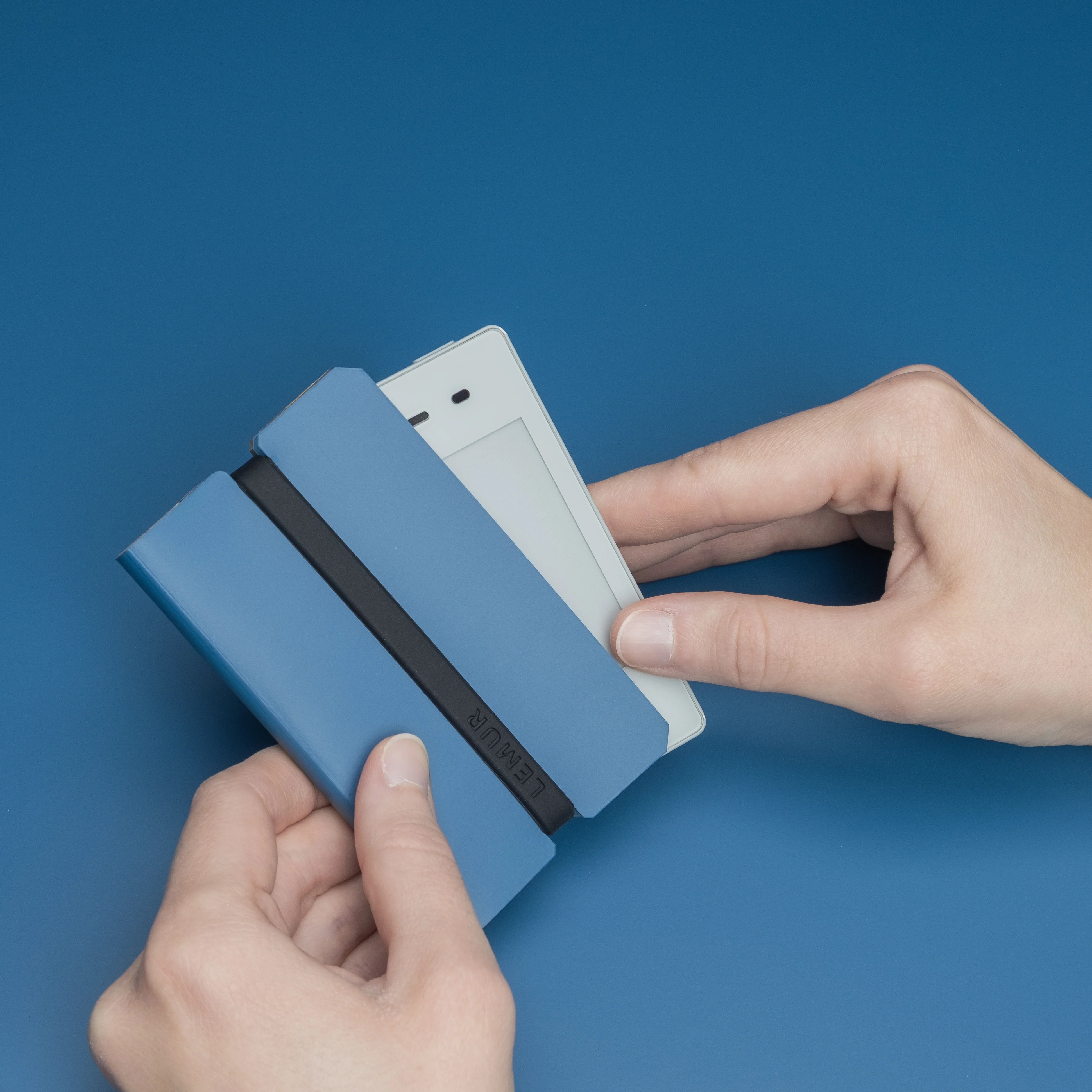 Lemur Cover - Light Phone II - Image 3