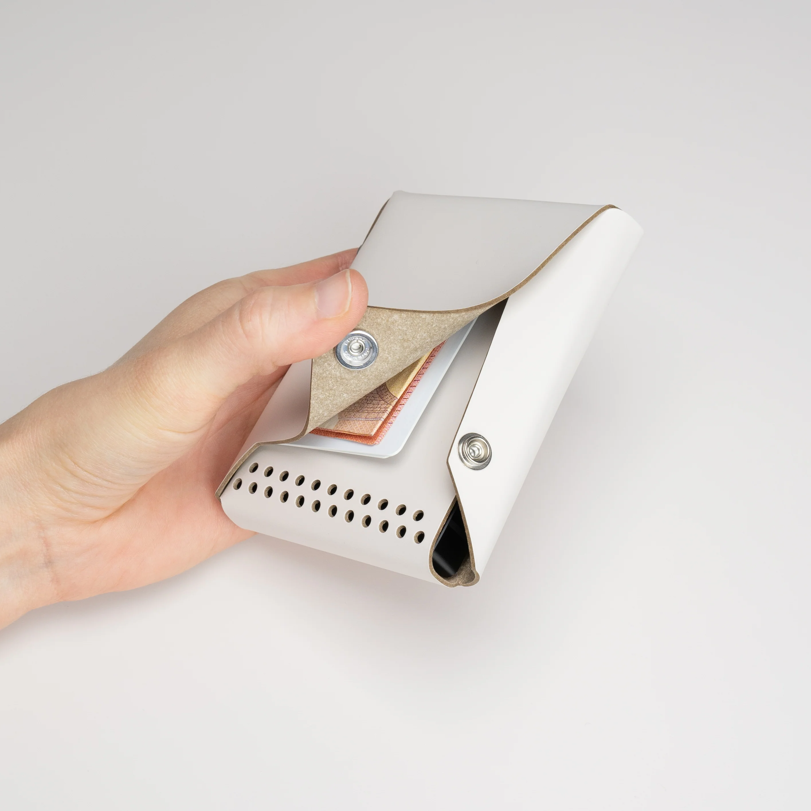 Lemur Cover - Light Phone III - Image 5