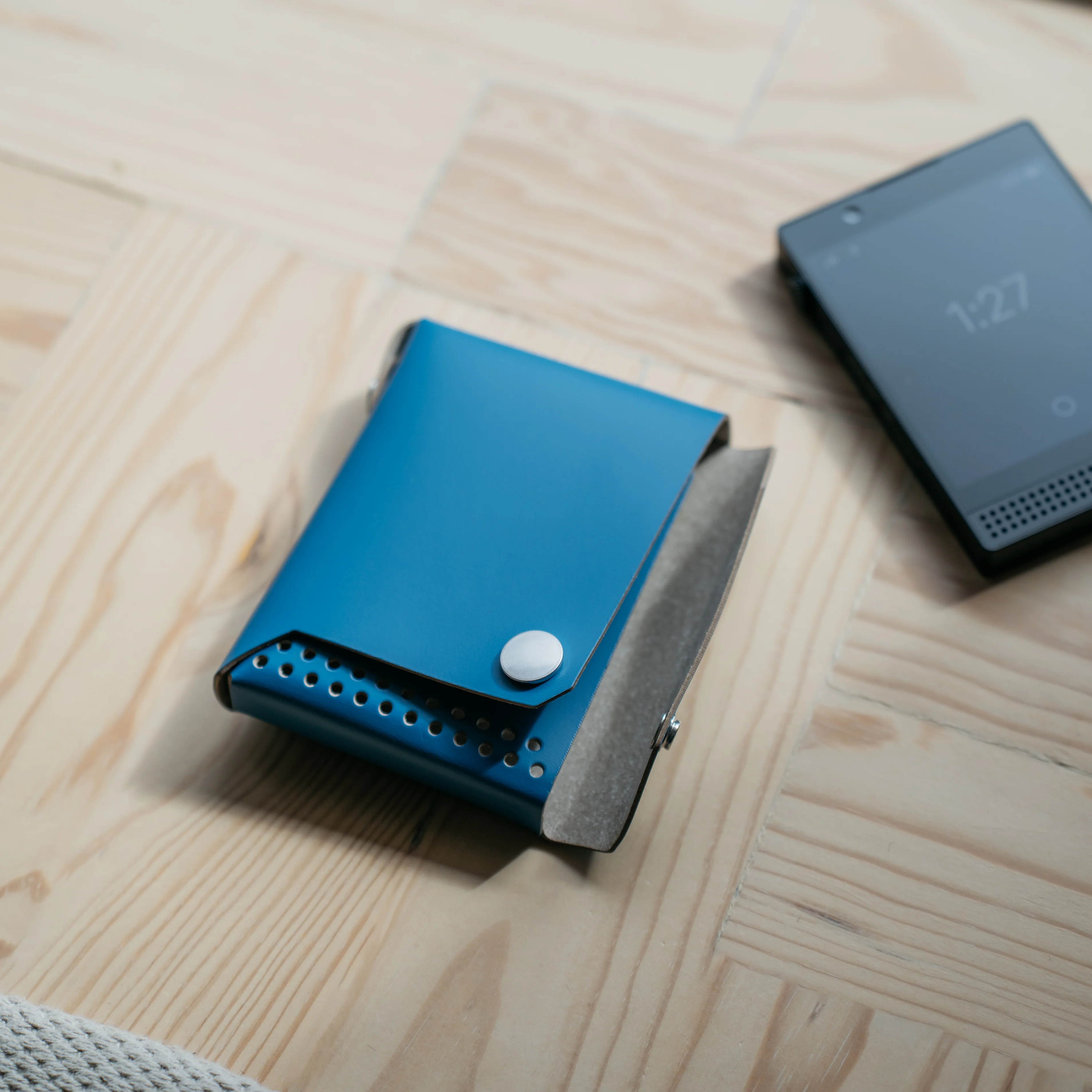 Lemur Cover - Light Phone III - Image 7