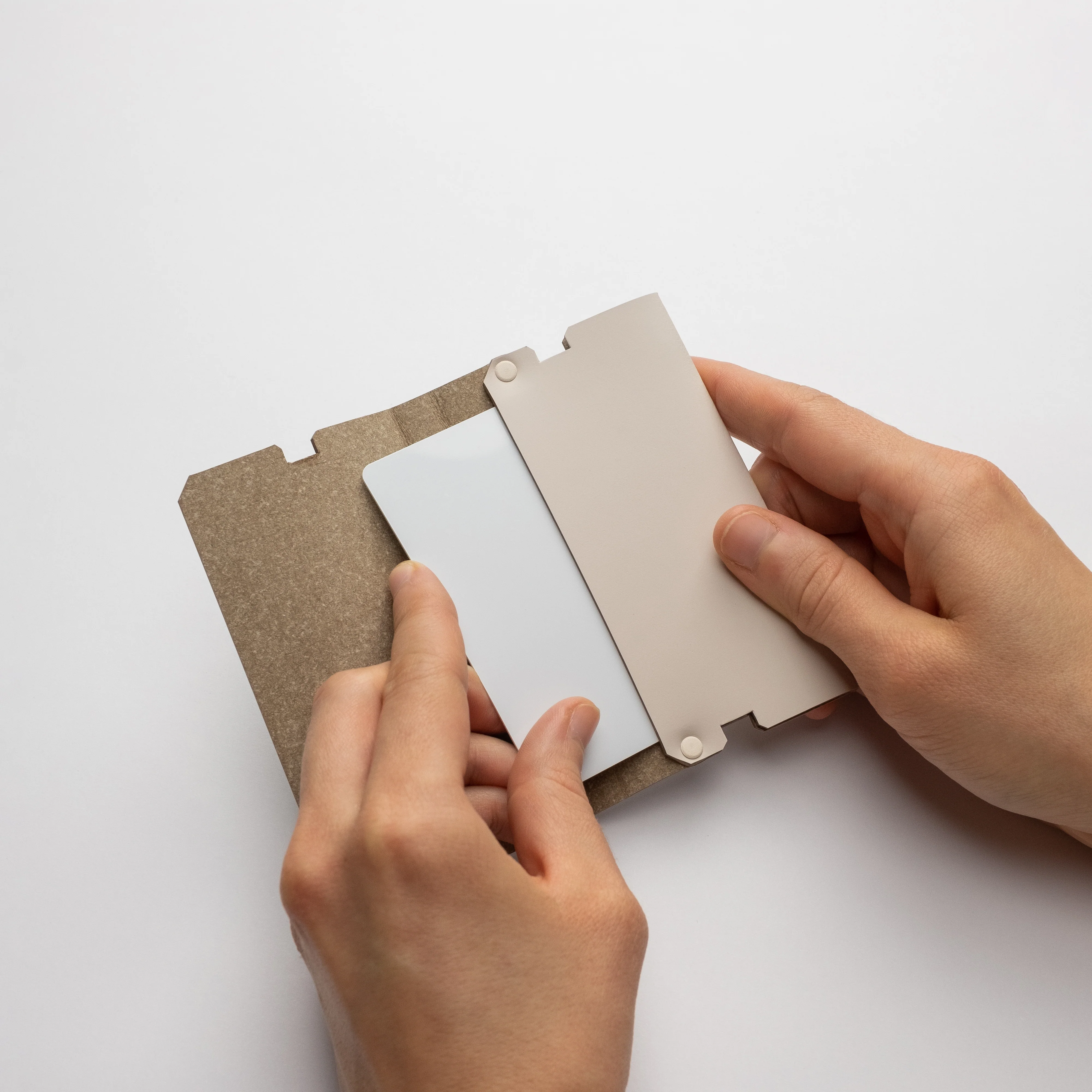 Lemur Cover - Light Phone II - Image 4